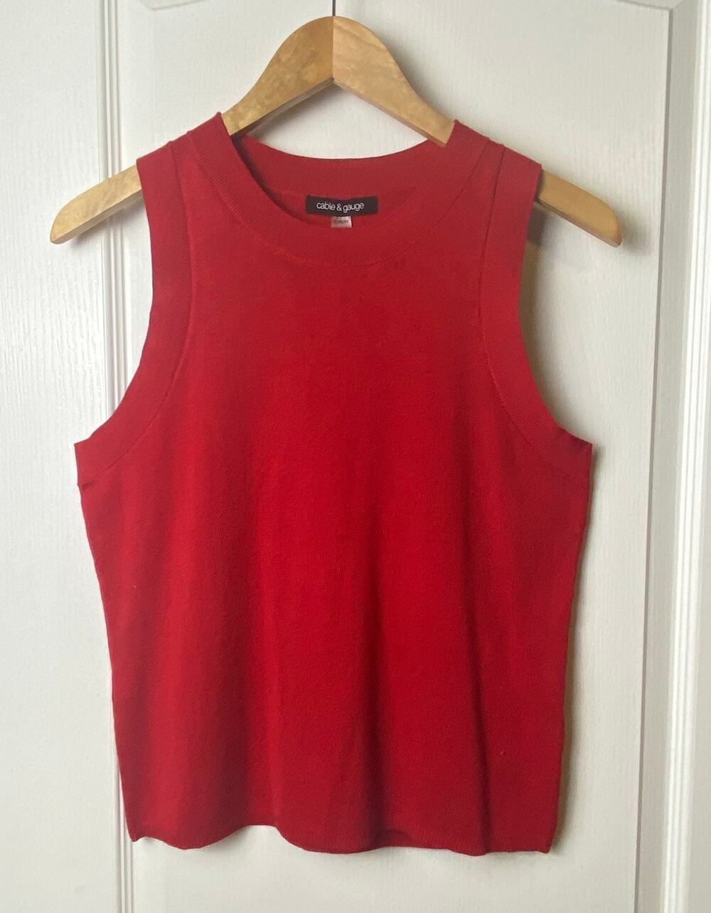 Cable and Gauge Red Sleeveless Blouse Women's Size Petite Large NWT